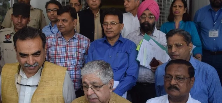 पीयू में फीस रोलबैक से कोर कमेटी का इंकार, बरकरार रहेगी रार