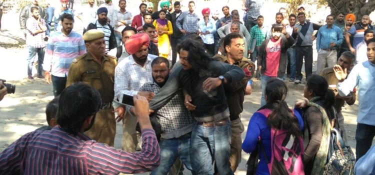 ये-पत्‍थरबाज-पीयू-के-नहीं,-जानें-पीयू-विवाद-का-क्या-निकला-हल