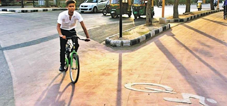 इंडिया-बाइसाइकिल-फेडरेशन-द्वारा-दी-गई-प्रजेंटेशन-पसं