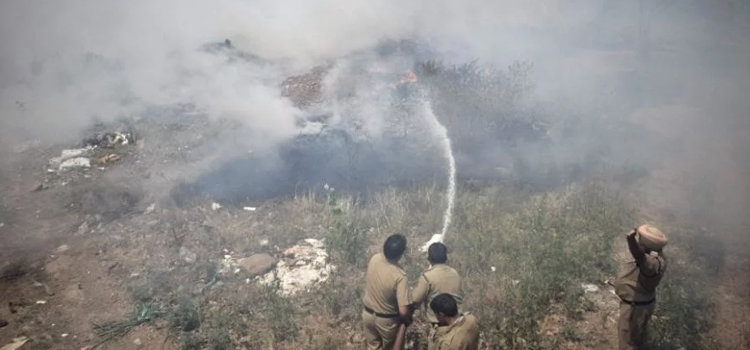 डड्डूमाजरा-डंपिंग-ग्राउंड-में-फिर-लगी-आग,-आसपास-के-लोगों-का-जीना-हुआ-मुश्किल