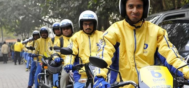 नौजवानों को रोजगार देने का वादा पूरा करने के मकसद से बाइक