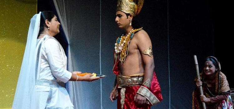 मिनी थिएटर में प्रोग्राम, ‘अध्याय’ में दिखाई गंगी और श्रीधर की प्रेम कथा