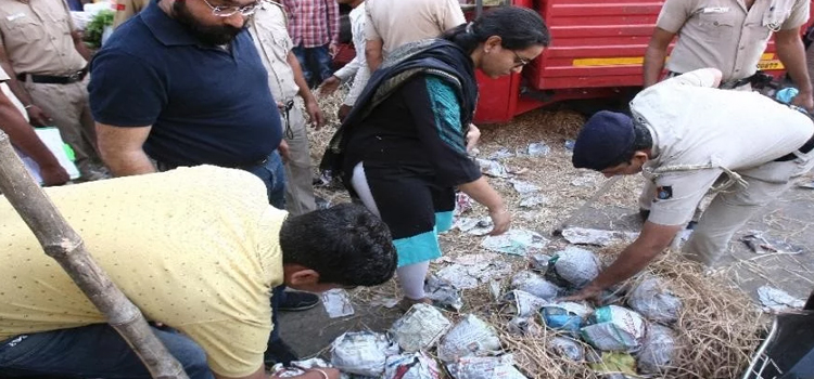 सेहत से खिलवाड़: कैल्शियम से पकाया जा रहा 180 किलो आम पकड़ा