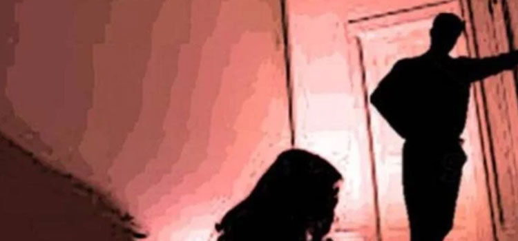 पिता के साथ मिलकर पत्नी के साथ वो कांड कर दिया