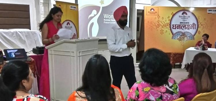 महिलाएं-आत्मनिर्भर-बन-सकती-हैं-और-बेहतर-बचत-कर-सकती