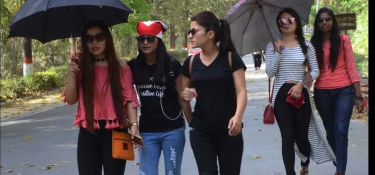 राहत-के-तीसरे-दिन-बाद-ही-गर्मी-ने-सबको-झुलसा-कर-रख-दिया-है