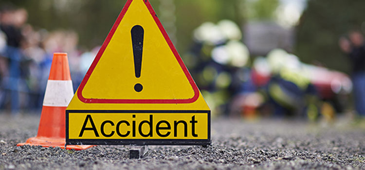 खान खाकर घूमने निकले कारीगर को कार ने मारी टक्कर,मौत