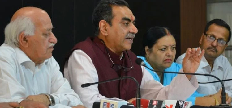 भाजपा अध्यक्ष संजय टंडन ने कहा कि वित्त एवं अनुबंध कमेटी