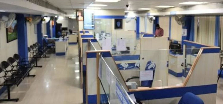 आज बैंक जाने की सोच रहे हैं तो पढ़िए ये खबर, वरना पछताएंगे