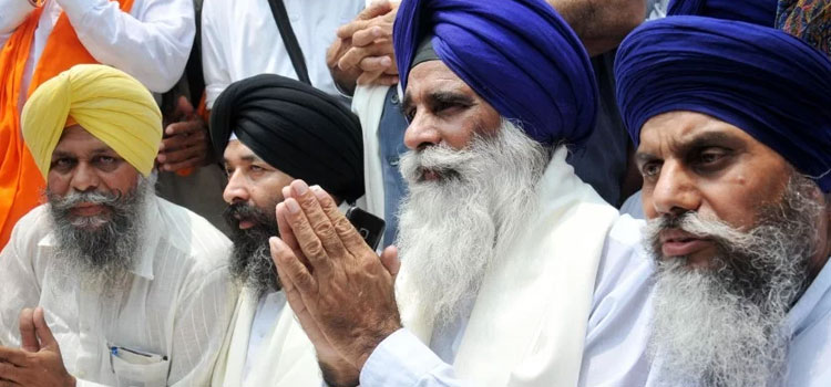 केस को लटका रहा है पंजाब