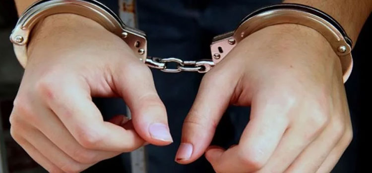 7 महीने से पैसे ऐंठ रहा था तांत्रिक