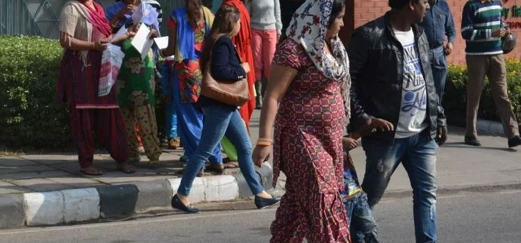 स्कूलों को रखना होगा विजिटर्स रिकॉर्ड