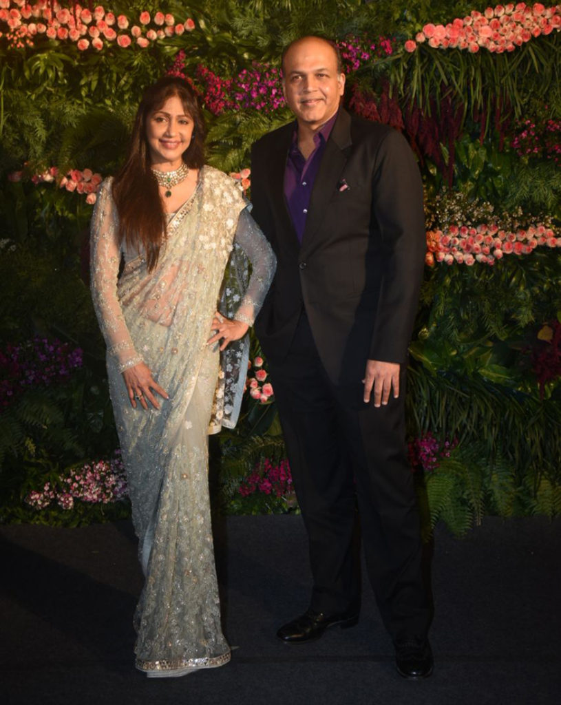 Anushka Sharma And Virat Kohli's Mumbai Reception