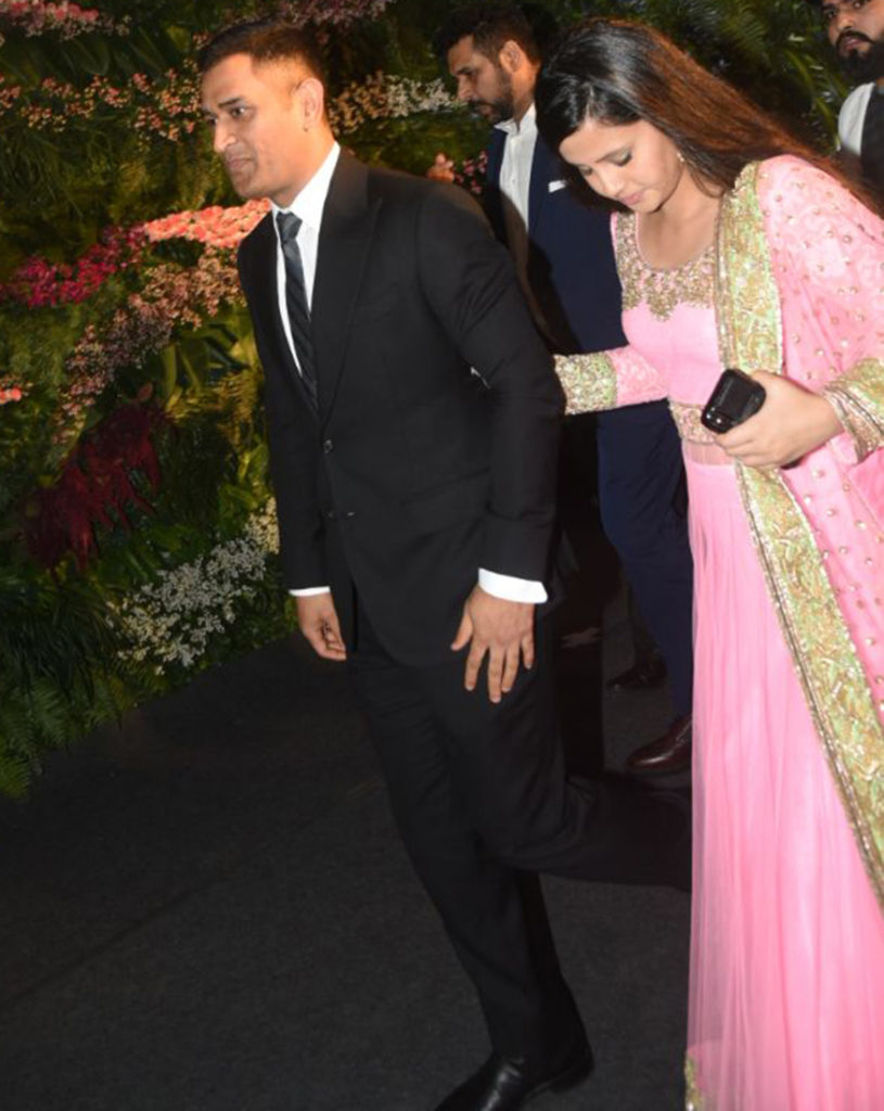 Anushka Sharma And Virat Kohli's Mumbai Reception