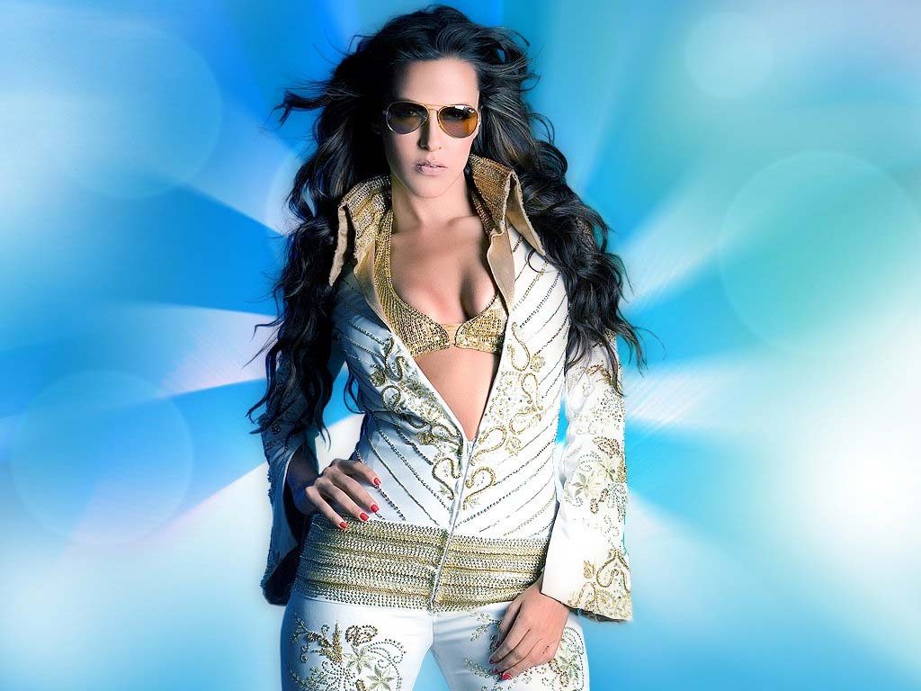Neha Dhupia