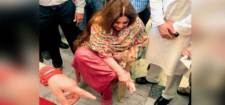 kiran khair leg fracture