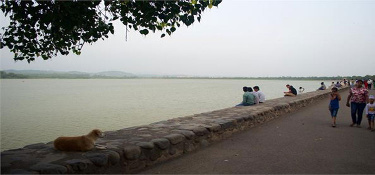 Sukhna Lake