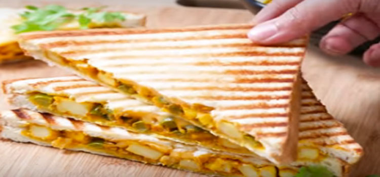 Paneer Korma Sandwich